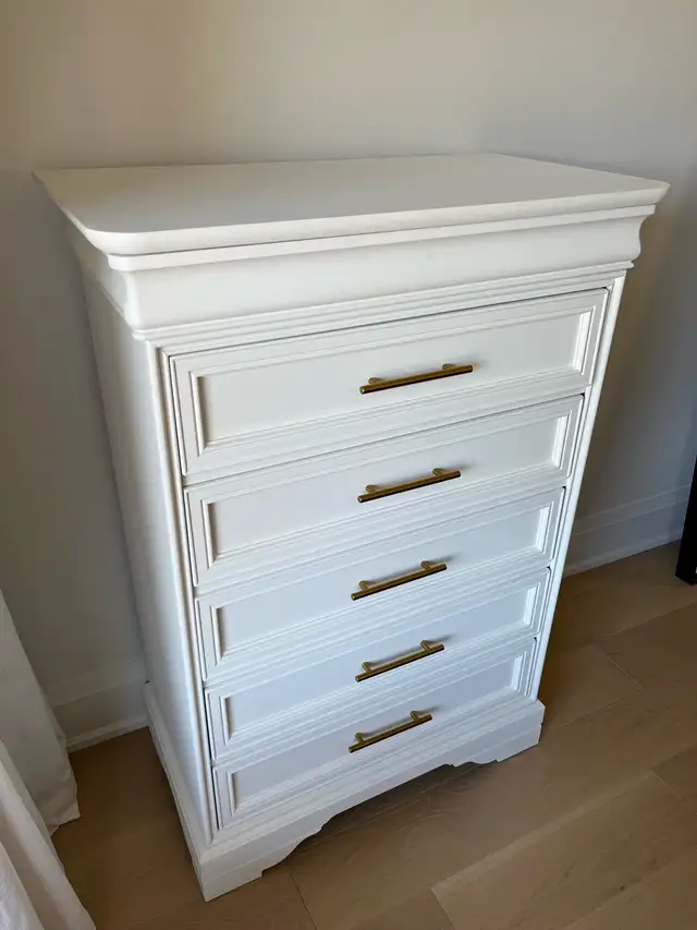 Cloud White Vertical Drawer Chest - Photo 4
