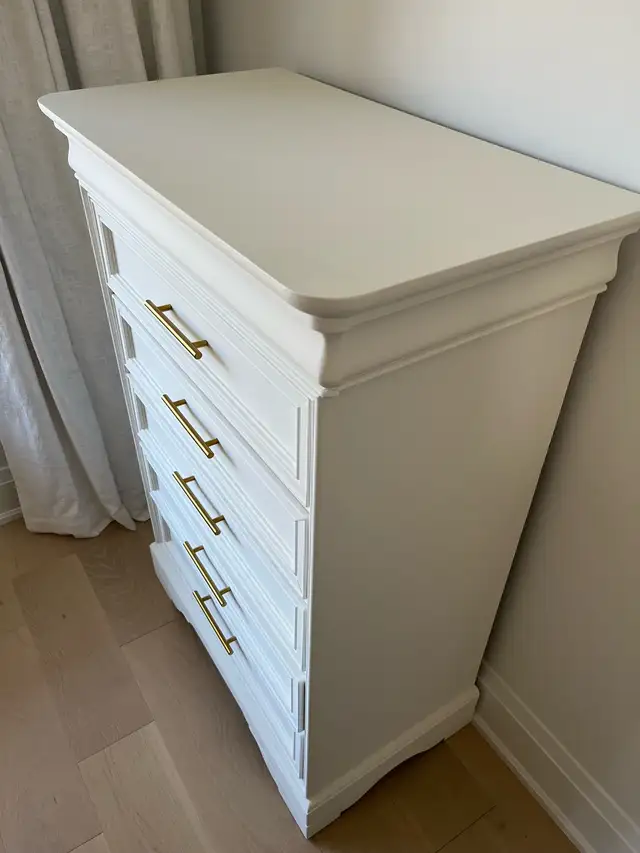 Cloud White Vertical Drawer Chest - Photo 5