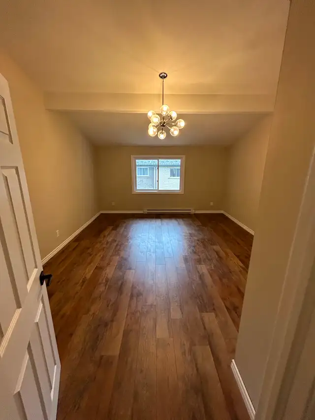 Spacious two bedroom condo - Photo 3
