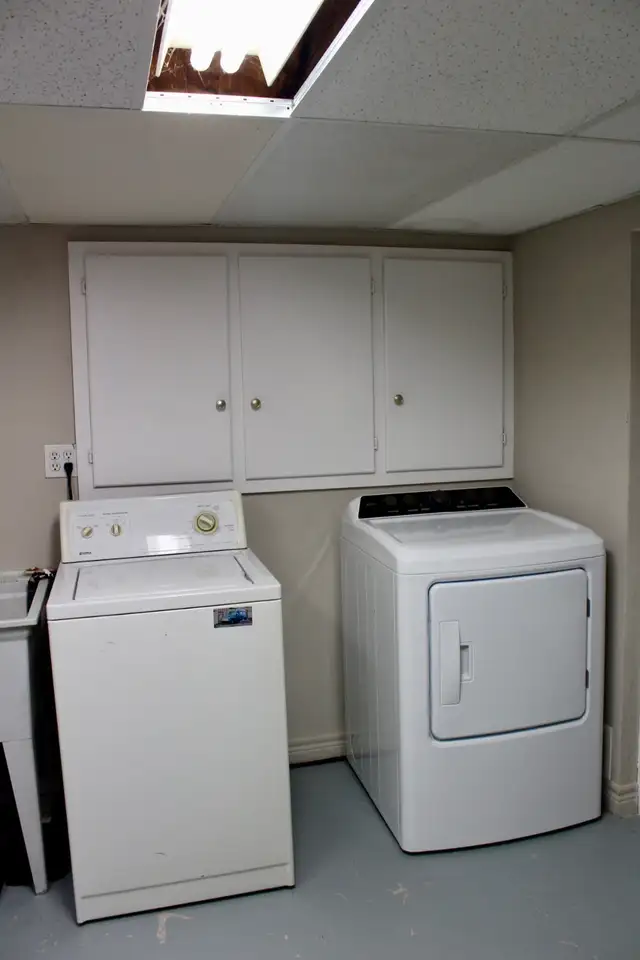 Spacious two bedroom condo - Photo 8