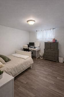 Grand 5 1/2  Disponible 1er juin - Photo 4