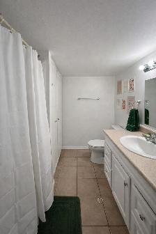 Grand 5 1/2  Disponible 1er juin - Photo 5