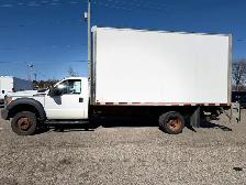 2015 Ford Super Duty F-550 DRW Cube Van Dually
