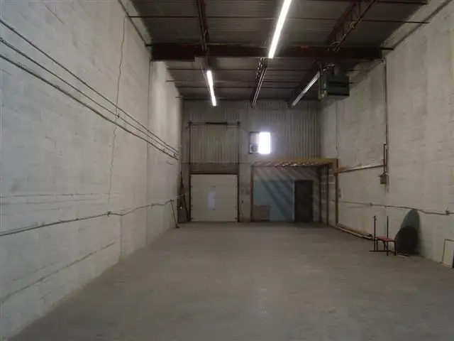 LOCAL COMMERCIAL/INDUSTRIEL/ENTREPÔT à louer - Photo 10