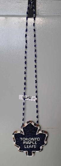 Beaded Maple Leafs Medallion (32433057)