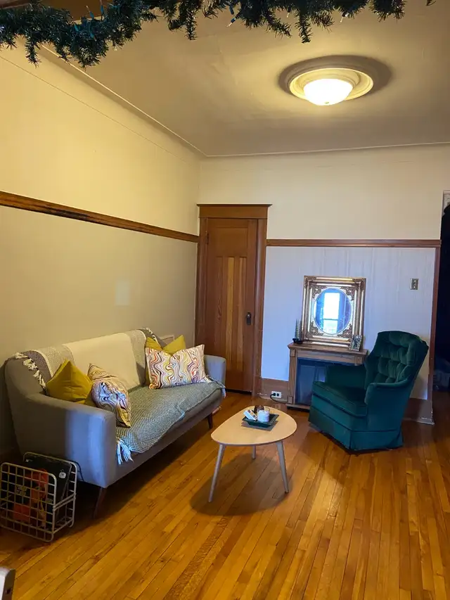 4 1/2 Rosemount - Photo 3