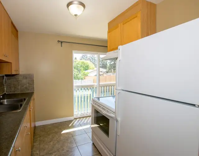 3 BDRM for Rent - Available MAY 1st - Photo 4