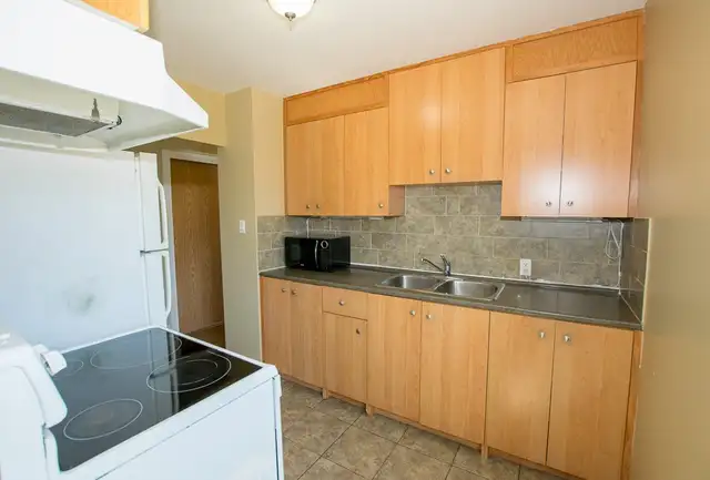 3 BDRM for Rent - Available MAY 1st - Photo 5