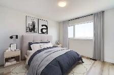 LUXURY 4 Bedroom Townhouse! Available June 1st! - Photo 5