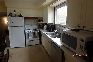 Share this house with a retired professional - Photo 4