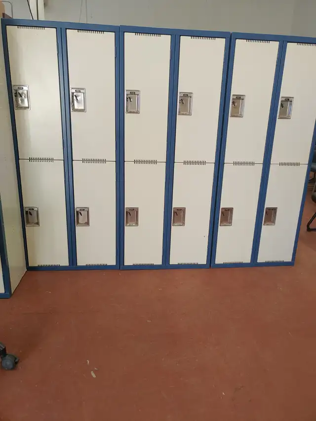 PRE-OWNED METAL LOCKERS ( DOUBLES)