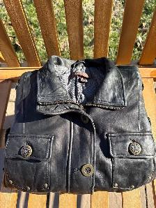 Danier REAL leather jacket - Women’s size medium - Photo 4