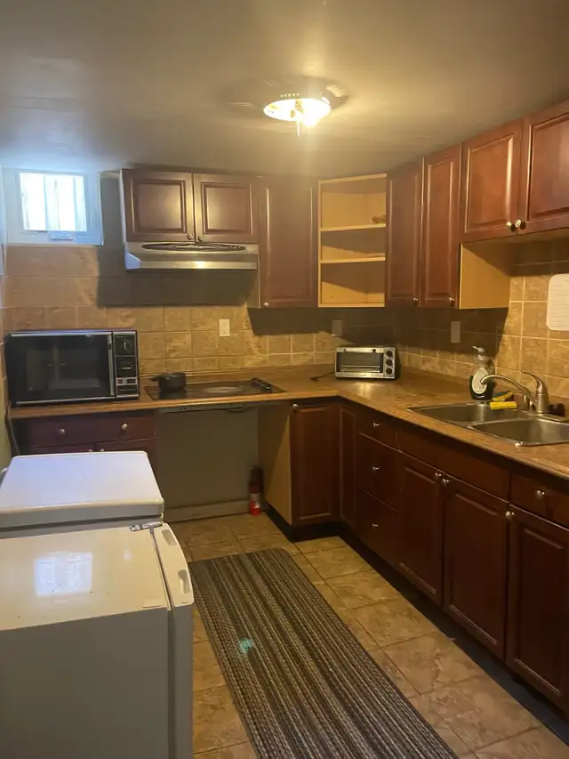 Furnished Room For Rent @Bayview/Cummer - Photo 4