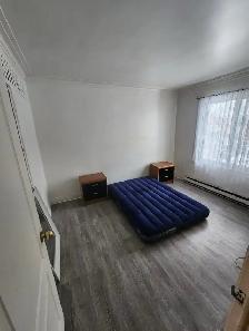 3 1/2 à louer pour juillet - Photo 3