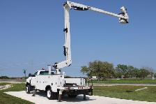 2020 International CV515 Versalift VST-52I Bucket Truck - Photo 4