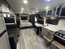 2018 KEYSTONE BULLET 272BHS, BUNKS, REAR BATHROOM, SECOND ACCESS - Photo 6