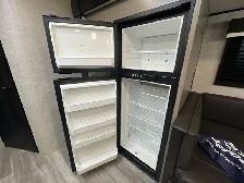 2018 KEYSTONE BULLET 272BHS, BUNKS, REAR BATHROOM, SECOND ACCESS - Photo 25