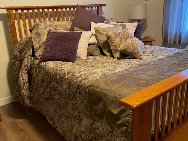 CUSTOM BED SPREAD.......GRAPES PATTERN...... Clean and in good c - Photo 2