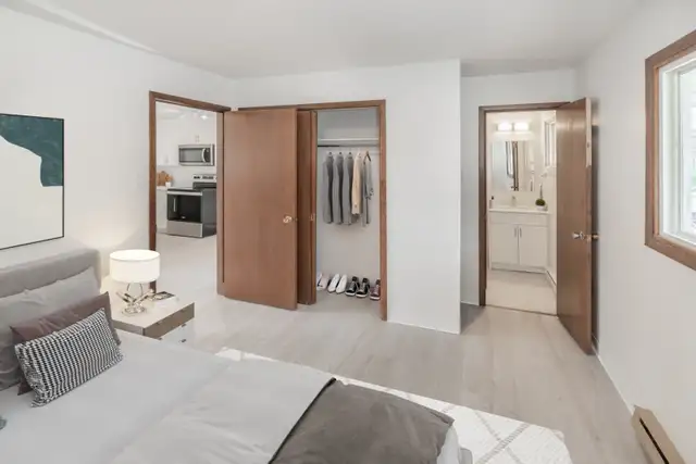 Renovated 1 Bedroom Apartment In Selkirk! Available May 1st! - Photo 2