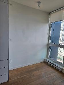 Central Surrey - One Bedroom Microsuite - Photo 2