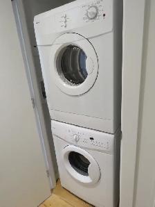 Central Surrey - One Bedroom Microsuite - Photo 11