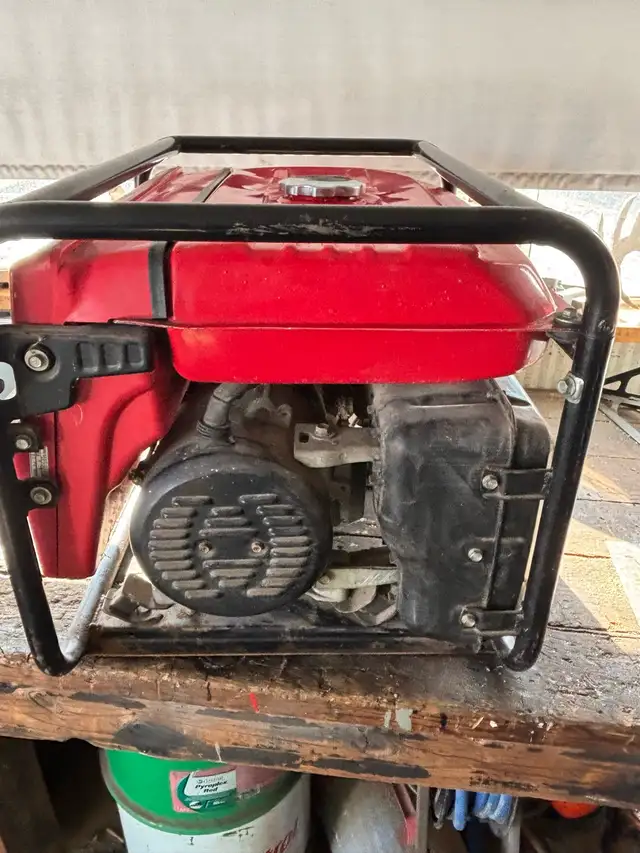 EM 3500 watt Honda generator $400 - Photo 7