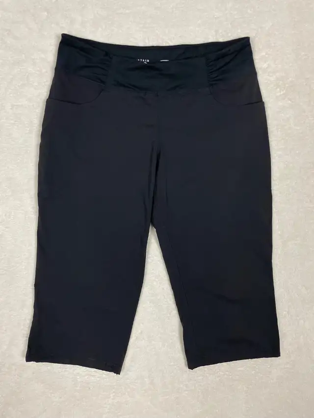 Mountain Hardwear Dynama Capri Pants - Women's Size Medium