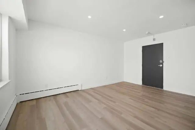 Newly Renovated Studio! Available June 1st! - Photo 10