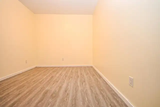 2 Bedroom 1 bathroom - Port Coquitlam - Photo 9