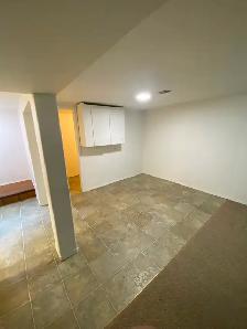 Spacious 2 Bedroom Suite! Available June 1st! - Photo 9