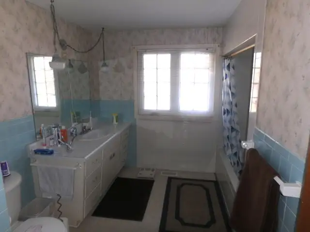 Share this house with a retired professional - Photo 9