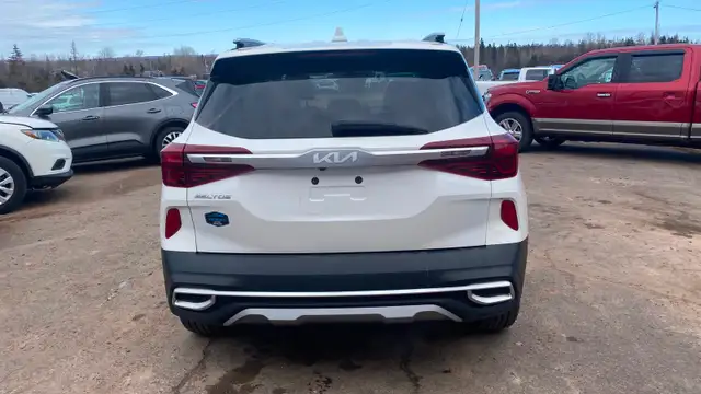 2022 Kia Seltos AWD - Photo 5