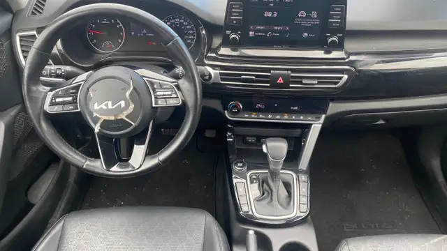 2022 Kia Seltos AWD - Photo 11