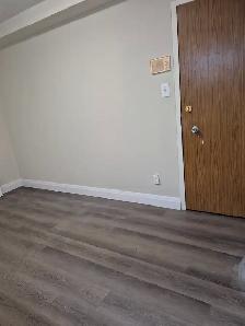 Bright private room/Bath on 1st Floor church/Wellesley area - Photo 4