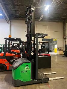 Toyota Order Picker 2200lbs/ Reach 5M16.4 Feet