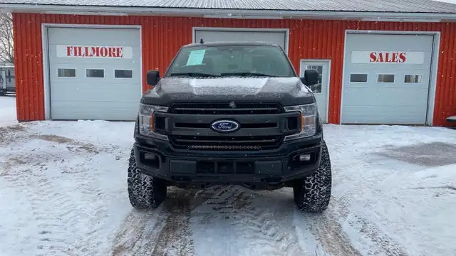 2019 Ford F150 XLT SPORT EXT CAB - Photo 2