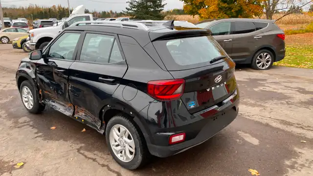 2022 Hyundai Venu - Photo 4