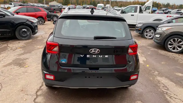 2022 Hyundai Venu - Photo 5