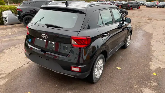 2022 Hyundai Venu - Photo 6