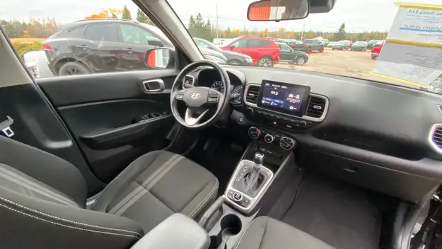 2022 Hyundai Venu - Photo 7