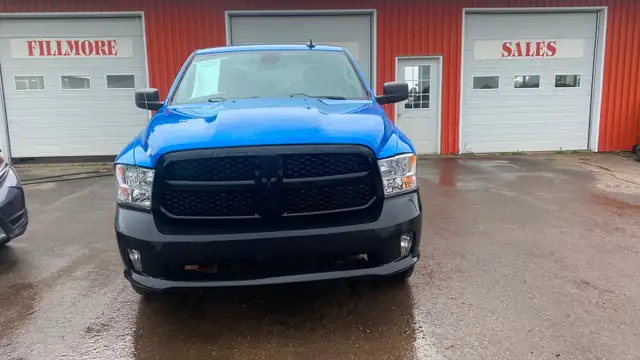 2021 Dodge Ram Crew Cab 4x4 - Photo 2