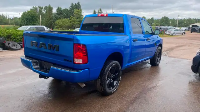 2021 Dodge Ram Crew Cab 4x4 - Photo 4