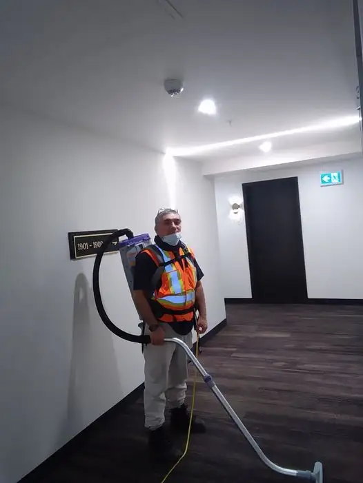 Je cherche travail nettoyage / entretien ménager - Photo 3