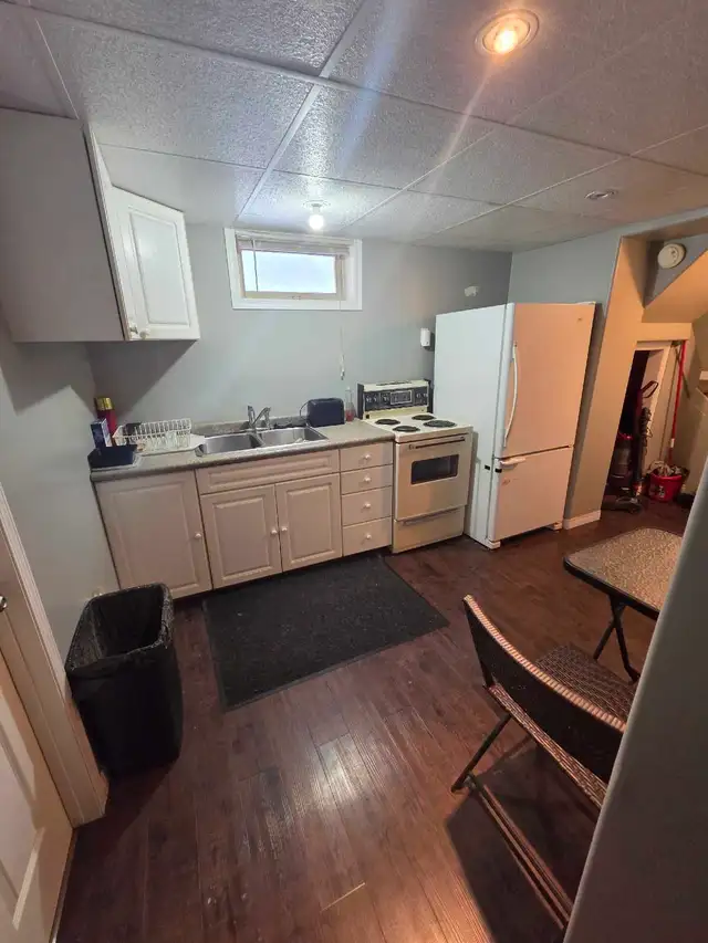 North Battleford room for rent - Photo 4