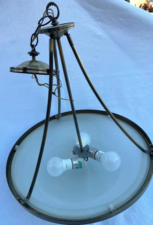 FROSTED ALABASTER LOOK CEILING LAMP!