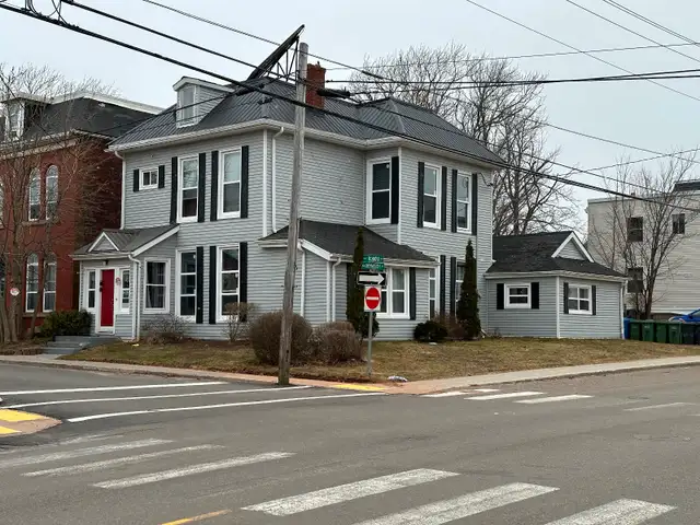 283 Richmond Street -  Central Location