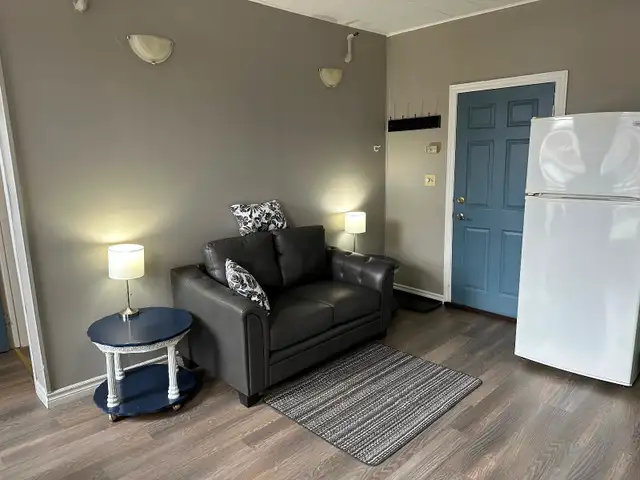 283 Richmond Street -  Central Location - Photo 2