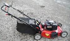 JONSERED SELF PROPELLED LAWNMOWER - Photo 2
