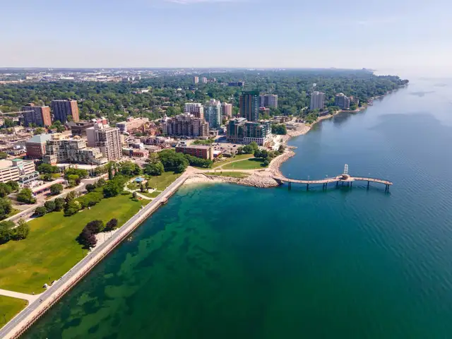 2 Bedroom   2 Bathroom Condo For Rent - Photo 9