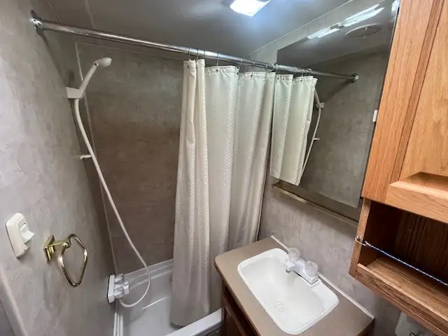 Fleetwood Pioneer Travel Trailer - Photo 6